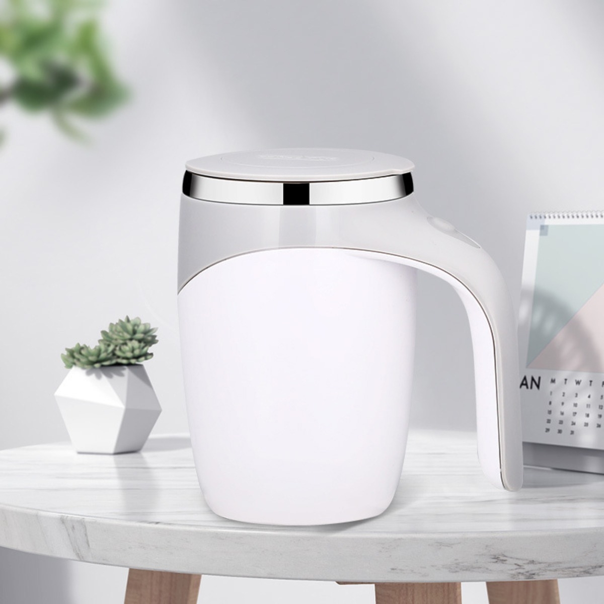 Taza Mezcladora Jarra Con Revolvedor Automático Y Tapa - Imagen 1