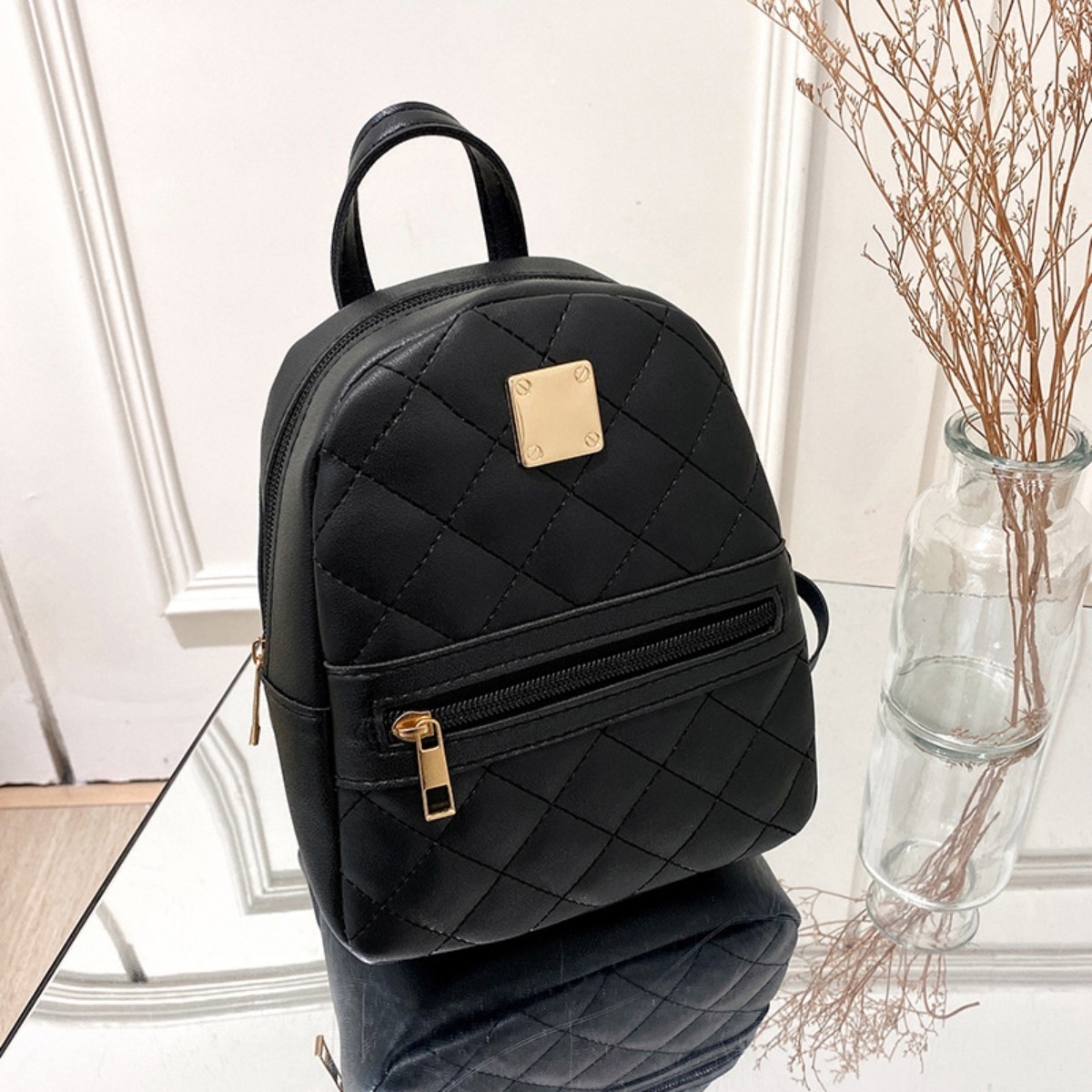 Mini Mochila Bandolera Capitoneada Simil Cuero Moderna Chica - Imagen 6