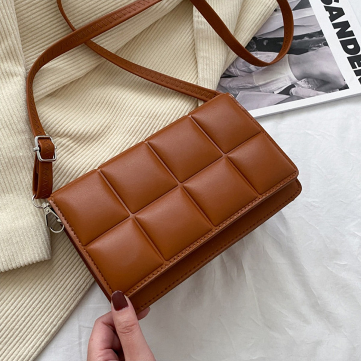 Bandolera Cartera P/ Mujer A Cuadros Capitoneada Moderna - Imagen 8