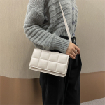 Bandolera Cartera P/ Mujer A Cuadros Capitoneada Moderna - Imagen 4