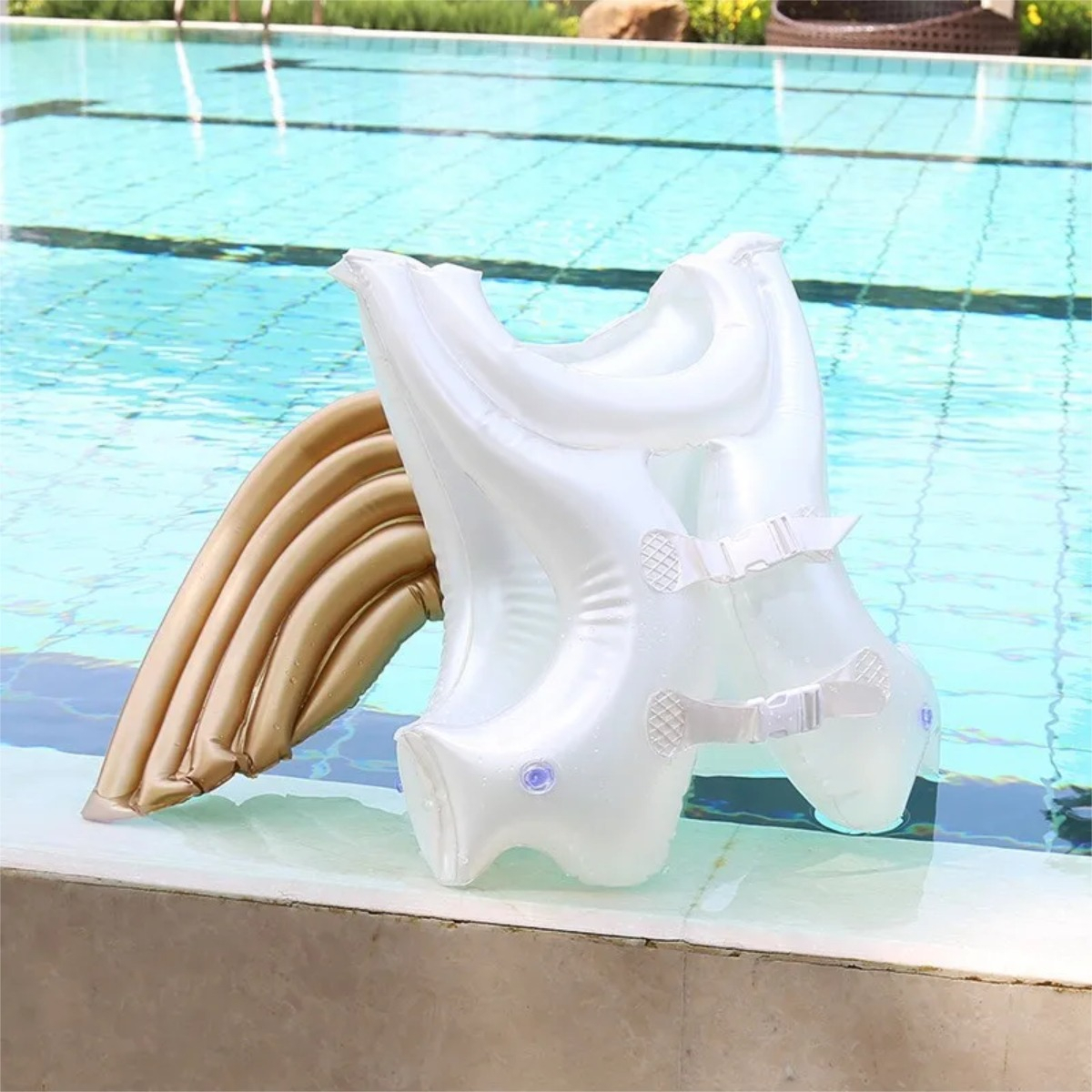 Chaleco Inflable Infantil Con Alas Para Piscina - Imagen 5