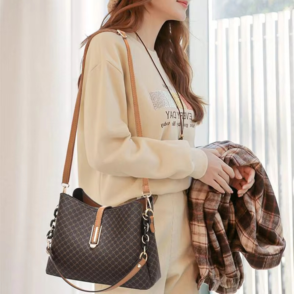 Bolso Cartera Para Dama Elegante Con Estampado - Imagen 3