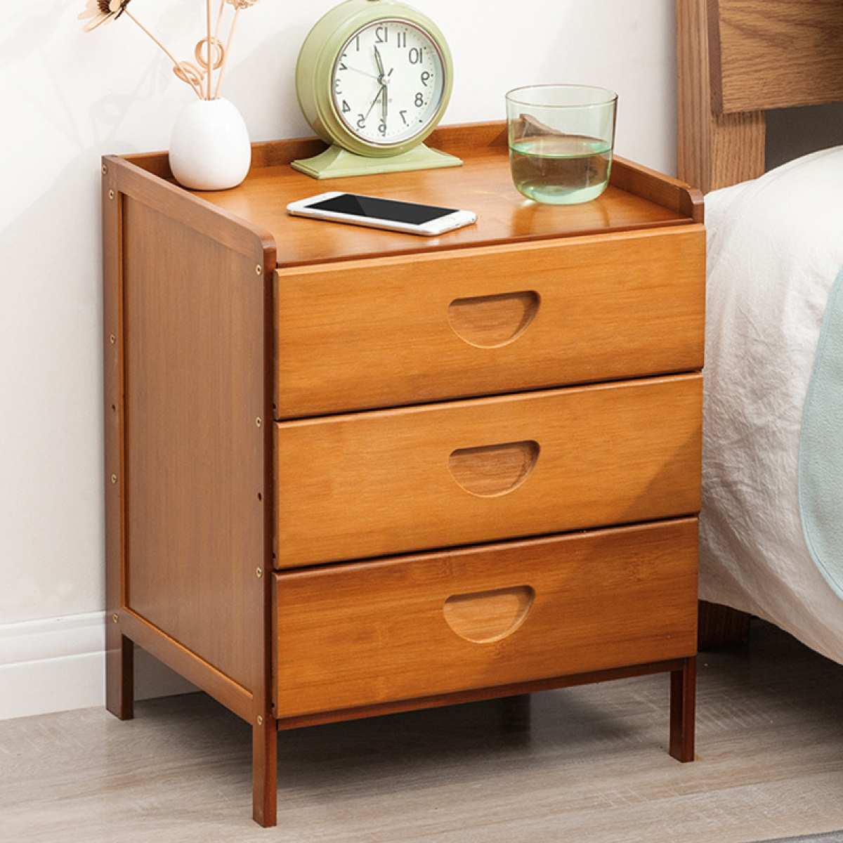 Mesa De Luz Bamboo Tres Cajones Para Dormitorio - Imagen 5