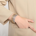 Brazalete Pulsera Acero Inoxidable Minimalista Dama - Imagen 4