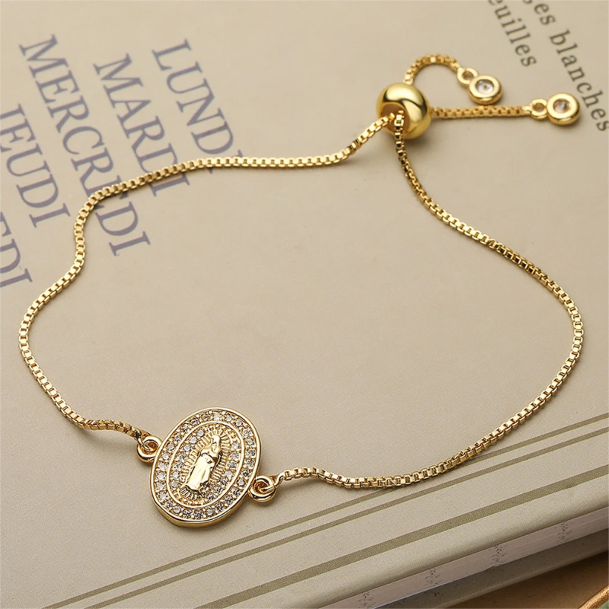 Pulsera Brazalete Ovalado Catolico Elegante Virgen Maria - Imagen 3