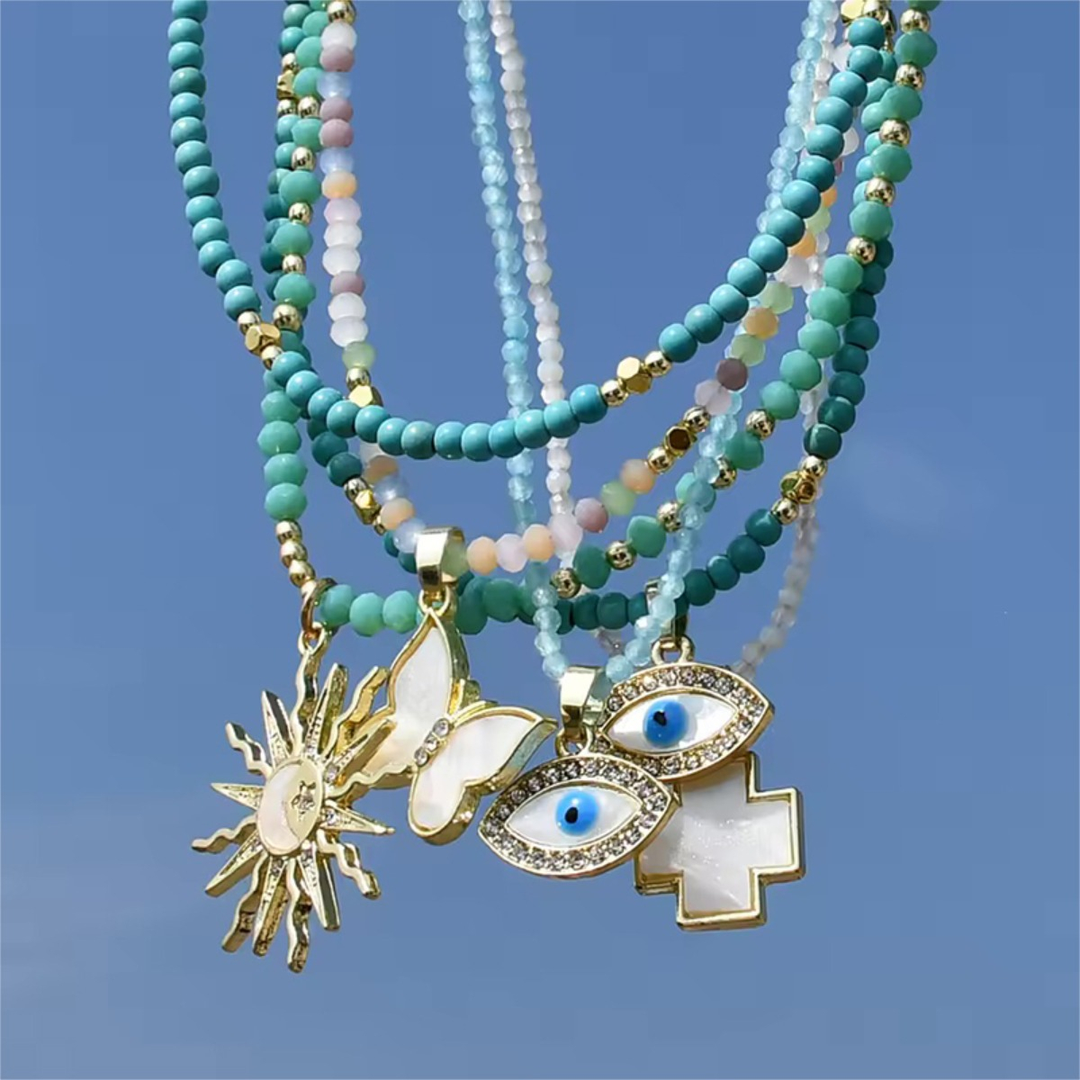 Collar Ojo Turco De Cuentas Con Dije Detalles Dorados - Imagen 4
