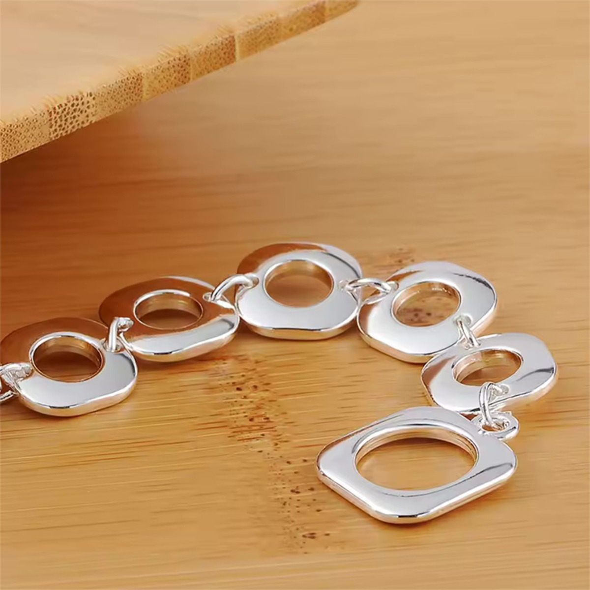 Pulsera Tipo Cadena En Plata 925 Diseño Cuadrado Elegante - Imagen 2