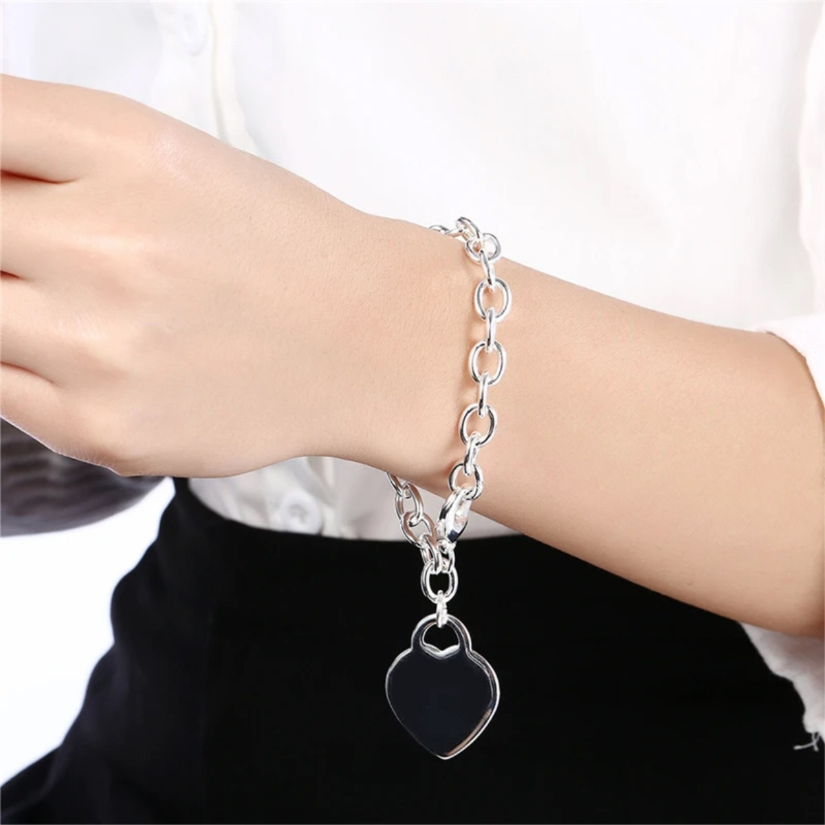 Pulsera De Plata Gruesa Con Dije Corazón Grande - Imagen 4