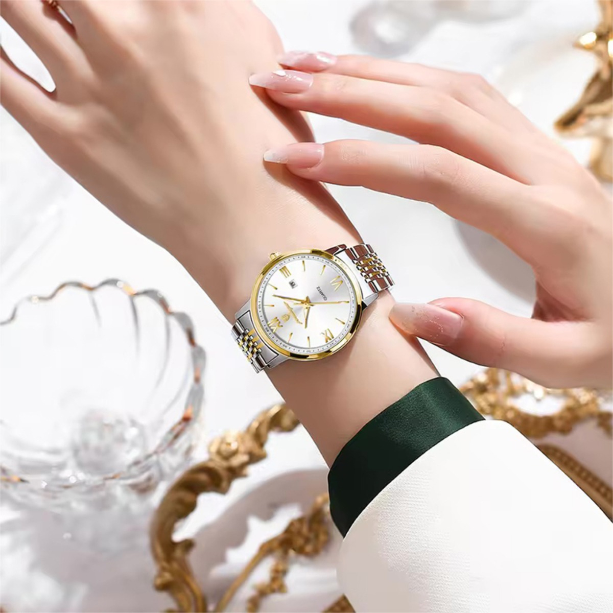 Reloj Ultrafino Con Numero Romanos De Acero Inoxidable - Imagen 3
