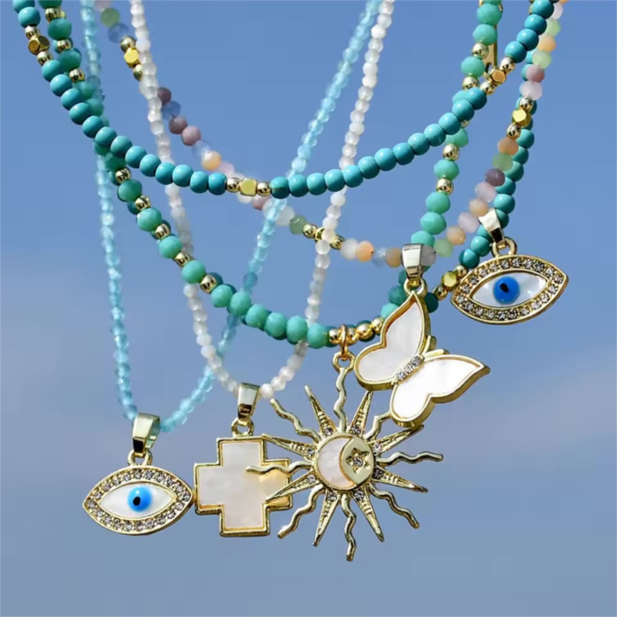 Collar Ojo Turco De Cuentas Con Dije Detalles Dorados - Imagen 3