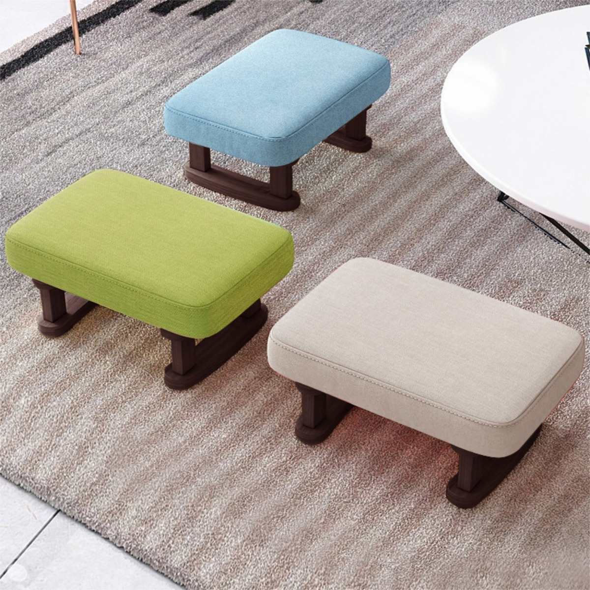 Mini Taburete Banquito Posapies Patas De Madera - Imagen 2