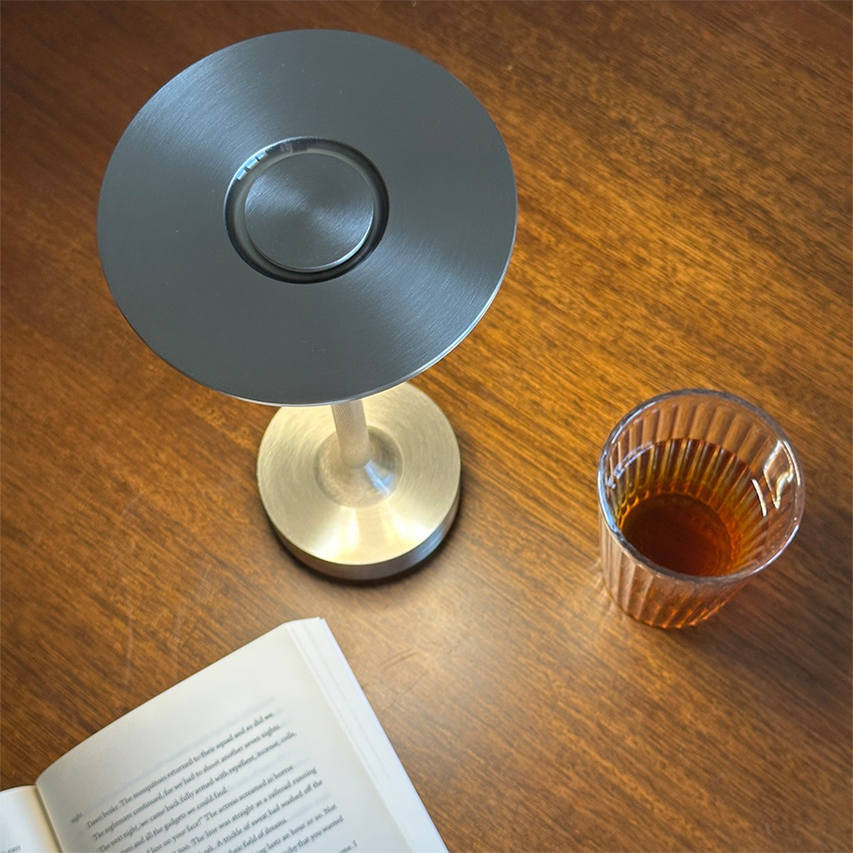 Lámpara Portatil De Mesa Inalambrica Usb Táctil De Acero - Imagen 7