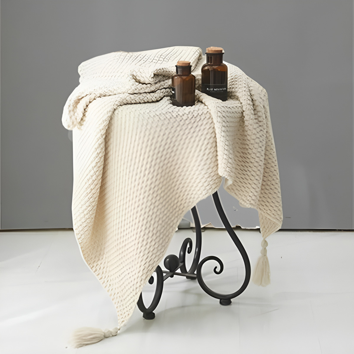 Manta Suave Liviana Decorativa Para Living Borlas 70x100 - Imagen 4