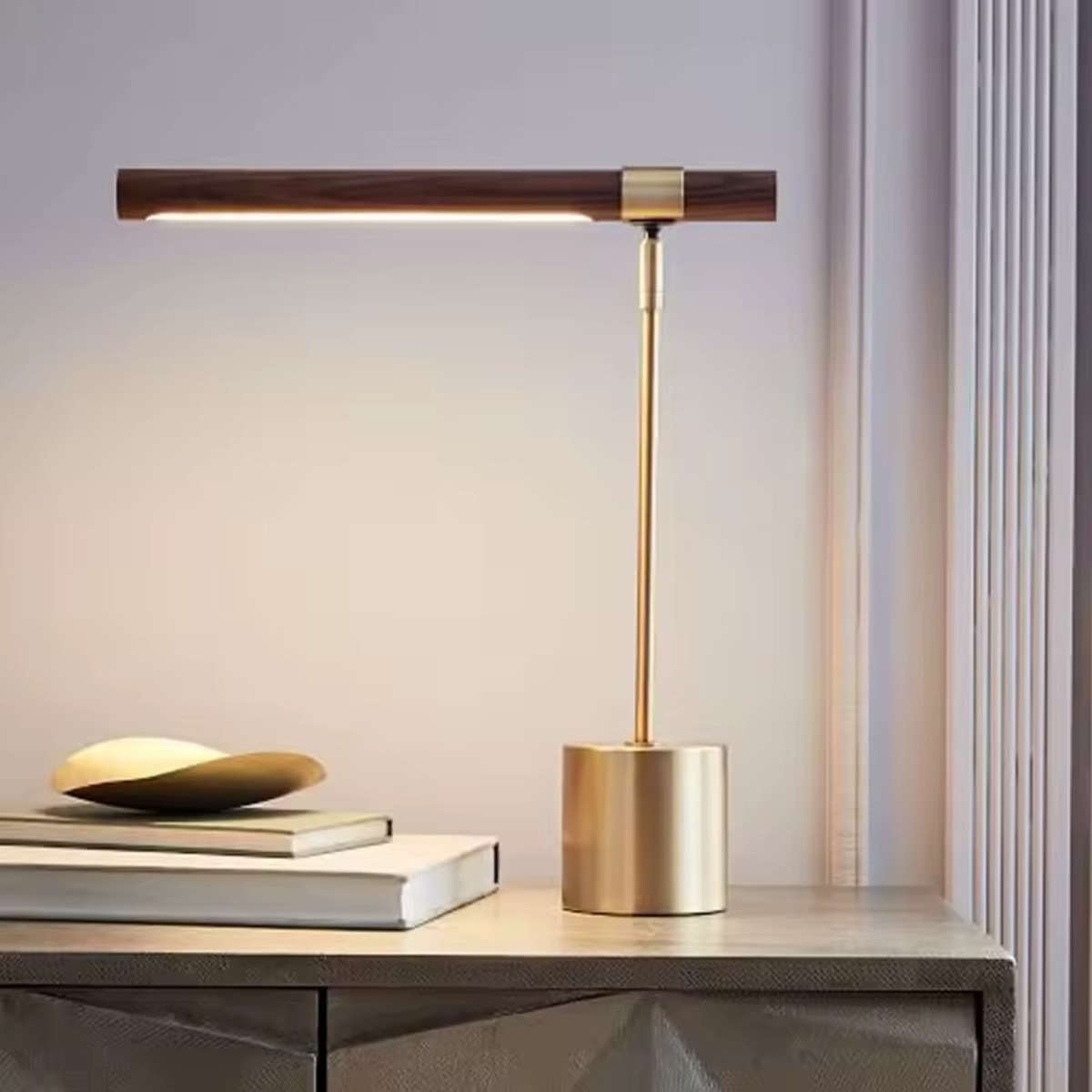 Lámpara De Mesa LED Con Brazo Ajustable Estilo Elegante - Imagen 5