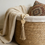 Guirnalda De Cuentas De Madera Con Borlas Y Corazón Rústico - Imagen 8