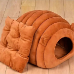 Cueva Cama Peluche Acolchada Para Gatos Perros Grande Color Verde Diseño Oruga - Imagen 3